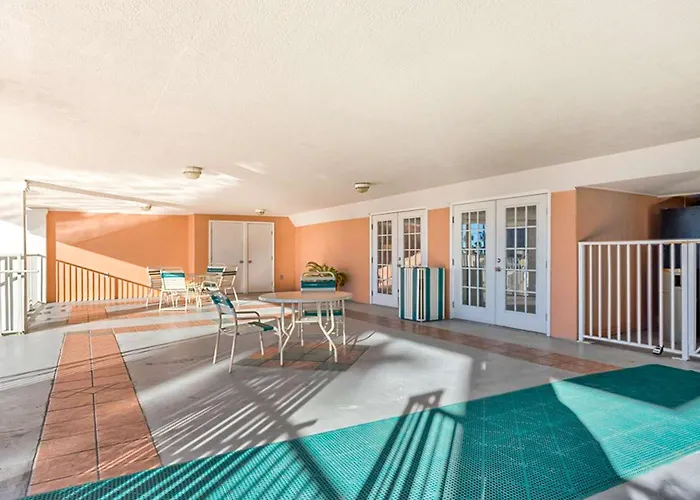 Grand 305 * Gulf Shores